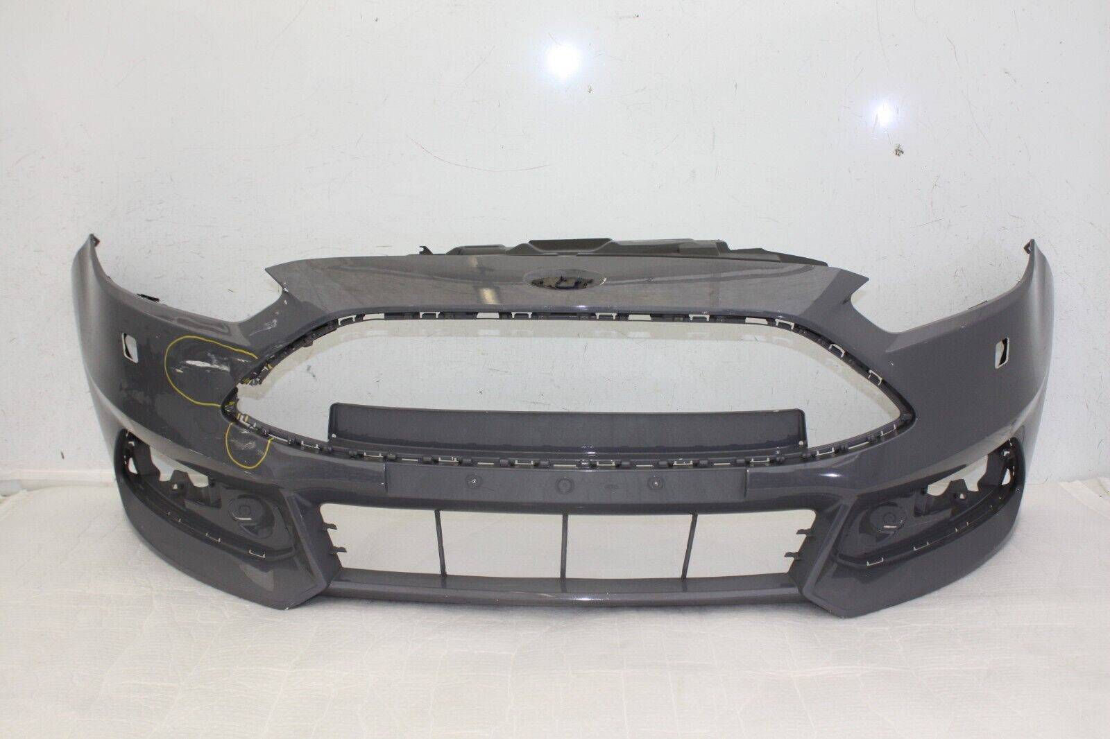 Ford Focus ST Front Bumper 2014 TO 2018 F1EB 17757 B Genuine DAMAGED 176328343136