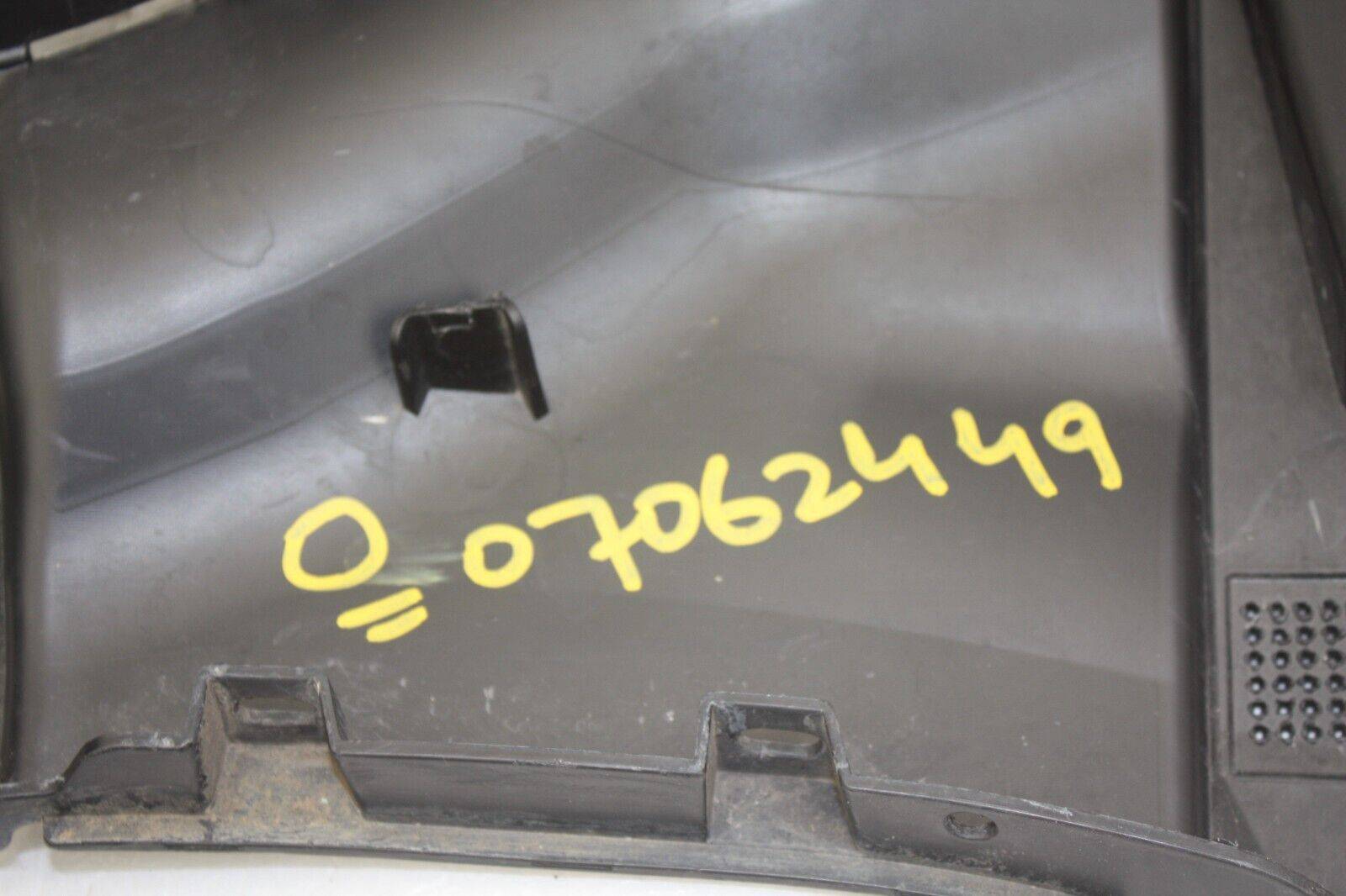 Ford-Focus-ST-Front-Bumper-Right-Support-Bracket-JX7B-17E888-S-Genuine-176416423206-4