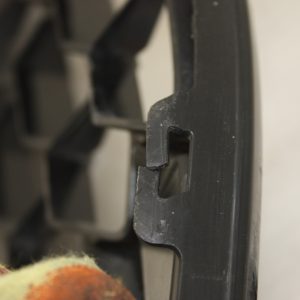 Ford Focus ST Line Front Bumper Grill 2022 ON NX7B-8200-T Genuine *DAMAGED* - Image 10