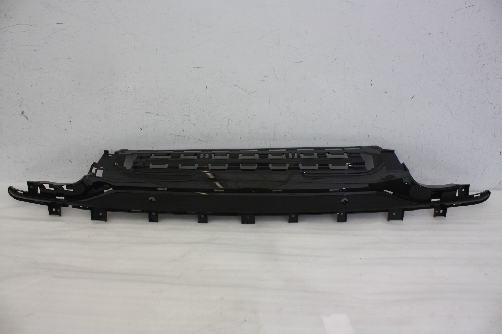 Ford Kuga ST Line Rear Lower Middle Section 2020-2024 LV4B-17E911-DJ *DAMAGED*