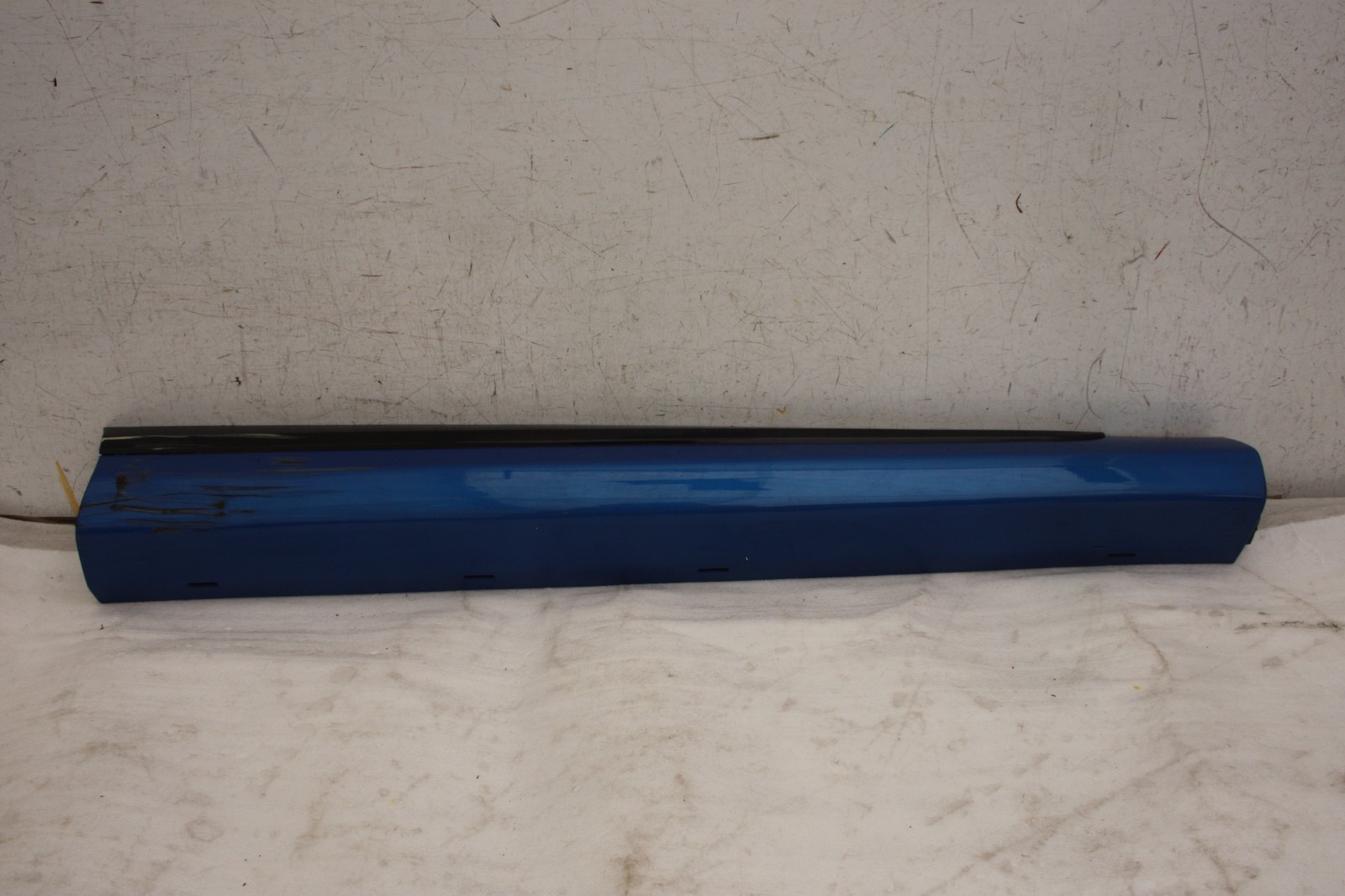 Ford Puma Front Right Door Moulding 2020 TO 2024 L1TB-S20306-C *DEEP SCRATCHES*