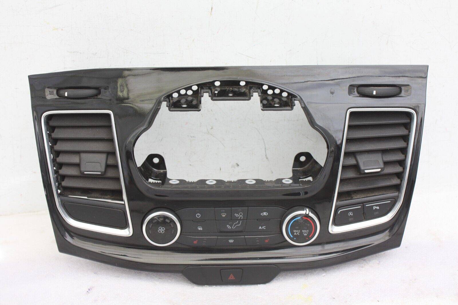 Ford Transit Custom Radio Controls Fascia Trim 2019 JK21 18835 BBW Genuine 176582010796