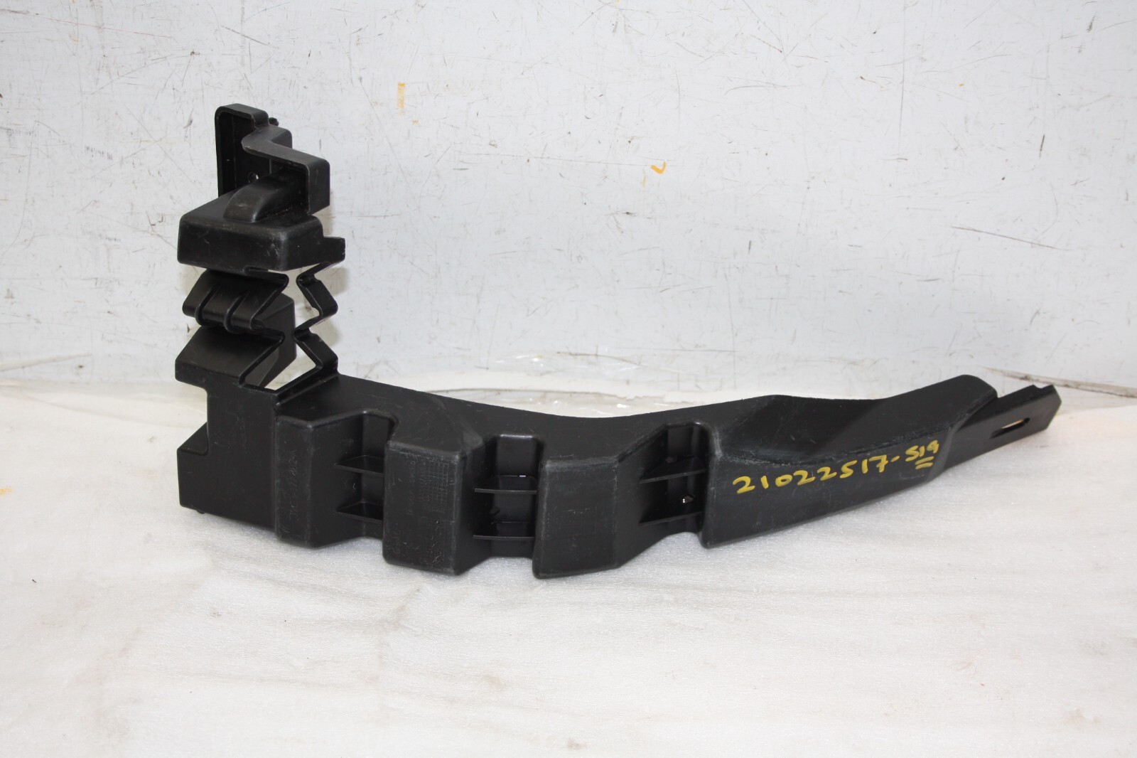 Jaguar E Pace X540 Rear Bumper Left Bracket 2017 TO 2021 J9C3-17A882-A Genuine