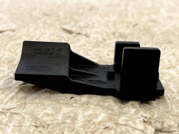 Jaguar XF X260 Radiator Mount Support Bracket 2015 2020 GX73 601C38 CD Genuine 178556541256 9