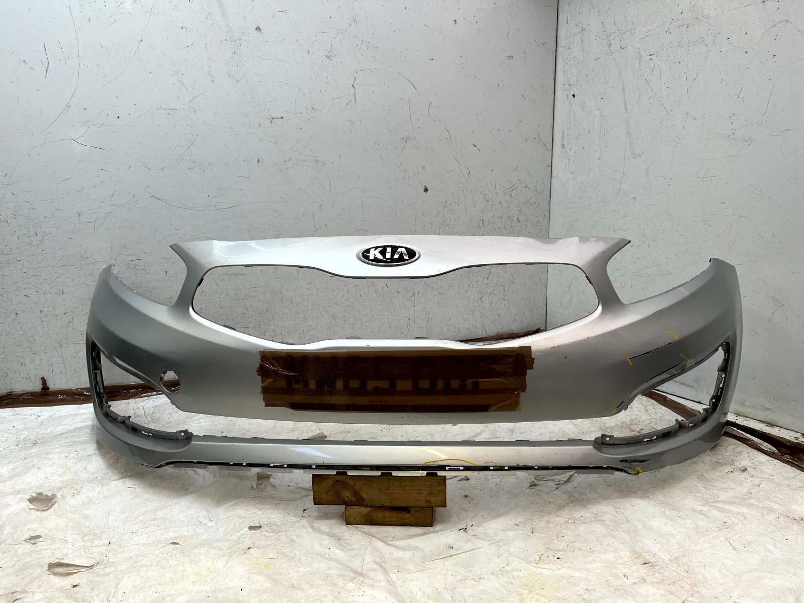 Kia Ceed Front Bumper 2016 TO 2018 86511-A2600 Genuine * DAMAGED*