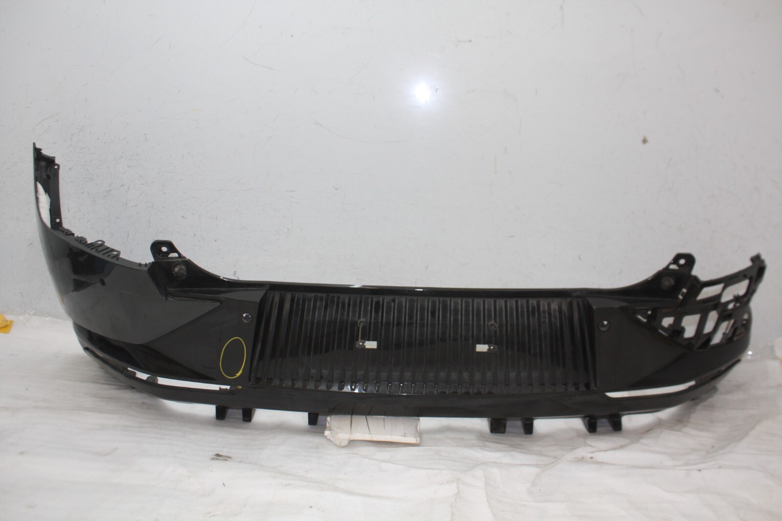 Kia EV6 SE Electric Estate Rear Bumper 2022-2024 86657-CV000 Genuine *DAMAGED*