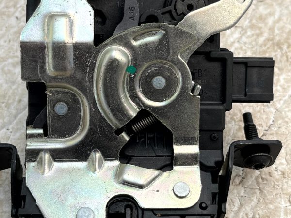 LR Discovery 5 L462 Rear Tailgate Lock Latch 2017 ON CPLA 442A66 AF Genuine 178560614256 3