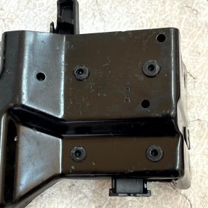 LR Discovery Sport L550 Front Left Headlight Bracket 2019 ON LK7271561A Genuine - Image 4