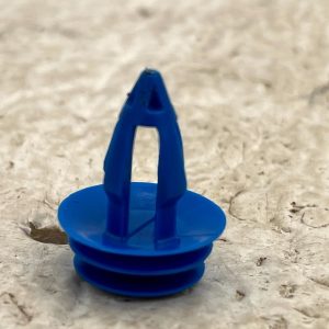 LR Range Rover Evoque Wheel Arch Moulding Trim Mounting Clip LR027255 Genuine - Image 5