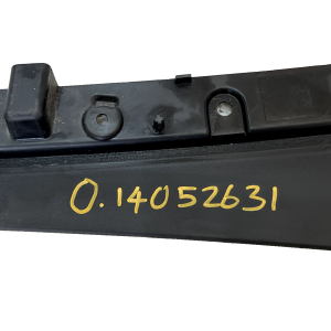 LR Range Rover L460 Front Bumper Left Mud Flap Trim M8E2-17F018-A - Image 8