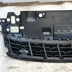 LR Range Rover Sport L461 Front Bumper Upper Grille 2022 ON N9X2-8200-A Genuine - Image 8