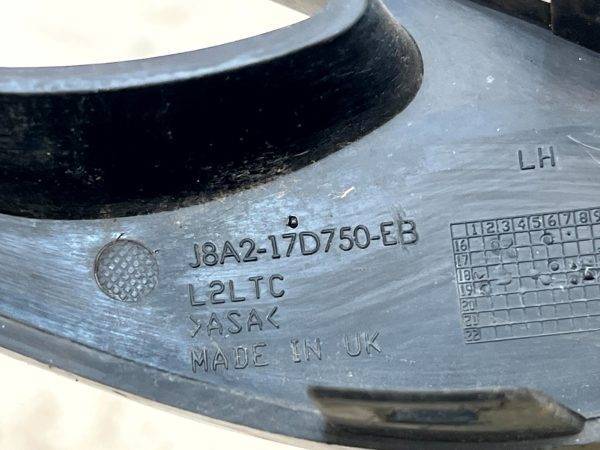 LR Range Rover Velar L560 Front Bumper Left Fog Lamp Cover 17 23 J8A2 17D750 EB 178316112616 10