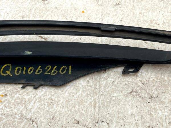 LR Range Rover Velar L560 Front Bumper Left Fog Lamp Cover 17 23 J8A2 17D750 EB 178316112616 8