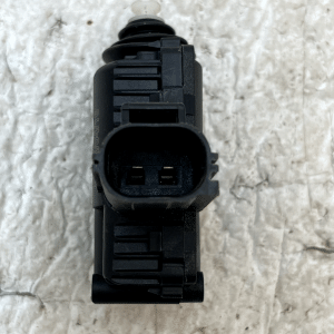 LR Range Rover Velar L560 Fuel Tank Filler Flap Actuator 3M51-220A20-AC Genuine - Image 6