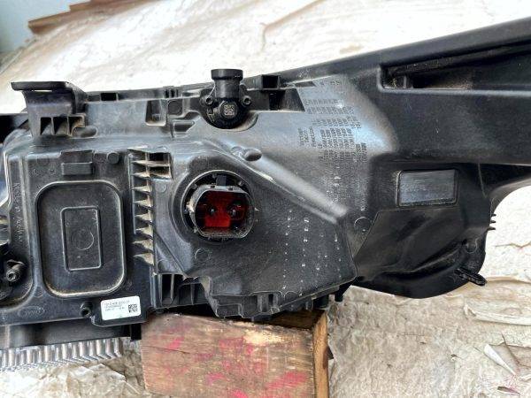 LR Range Rover Vogue L460 Right LED Headlight 2022 ON M8E2 13W029 DM Genuine 178499093116 11