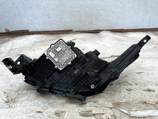 LR Range Rover Vogue L460 Right LED Headlight 2022 ON M8E2 13W029 DM Genuine 178499093116 13