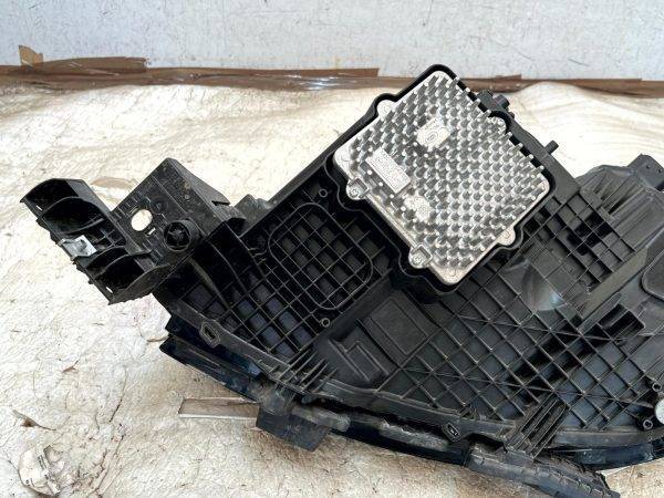 LR Range Rover Vogue L460 Right LED Headlight 2022 ON M8E2 13W029 DM Genuine 178499093116 14