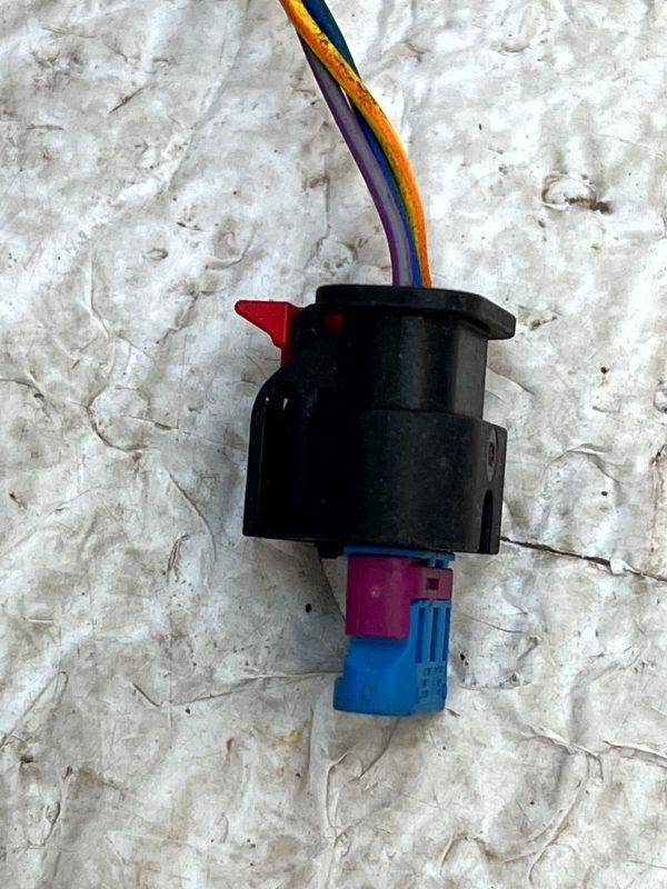 Land Rover Defender Discovery Parking Sensor Plug Connector 322363435 Genuine 3 Land Rover Defender Discovery Parking Sensor Plug Connector 322363435 Genuine 178450029386 4