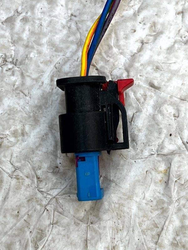 Land Rover Defender Discovery Parking Sensor Plug Connector 322363435 Genuine 4 Land Rover Defender Discovery Parking Sensor Plug Connector 322363435 Genuine 178450029386 5