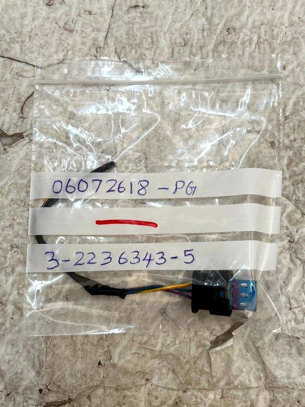 Land Rover Defender Discovery Parking Sensor Plug Connector 322363435 Genuine 8 Land Rover Defender Discovery Parking Sensor Plug Connector 322363435 Genuine 178450029386 9