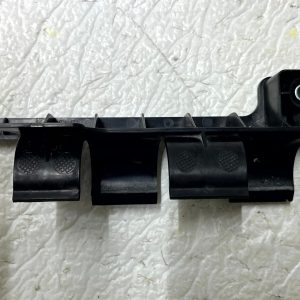 Land Rover Defender Front Left Air Duct Deflector Mount LPLA-9Y475-AD Genuine - Image 8