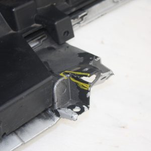 Land Rover Defender L663 Rear Bumper 2020 ON L8B2-17D781-A Genuine *DAMAGED* - Image 18