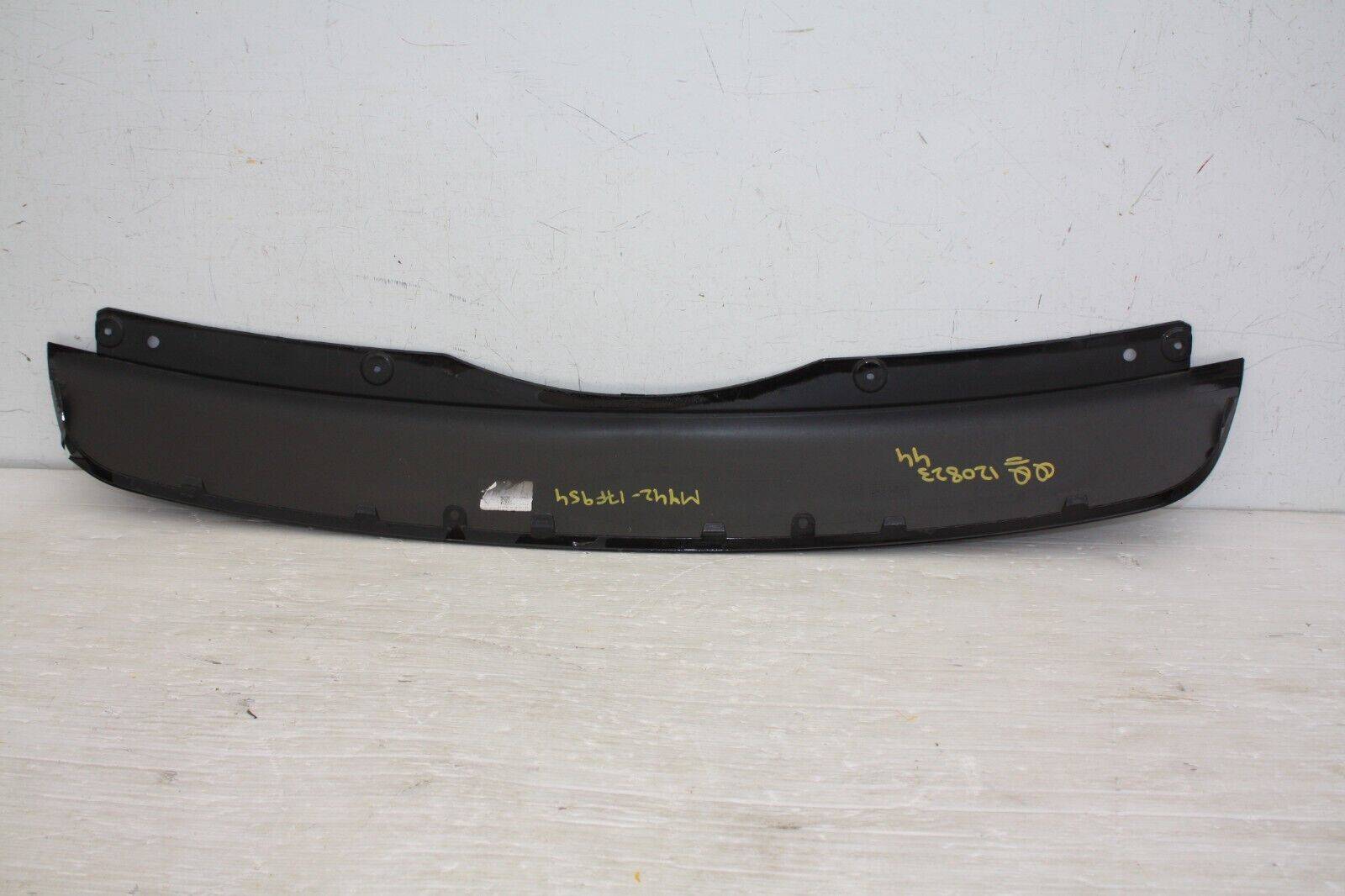 Land-Rover-Discovery-L462-Rear-Bumper-Lower-Section-MY42-17F954-Genuine-175913541066-8