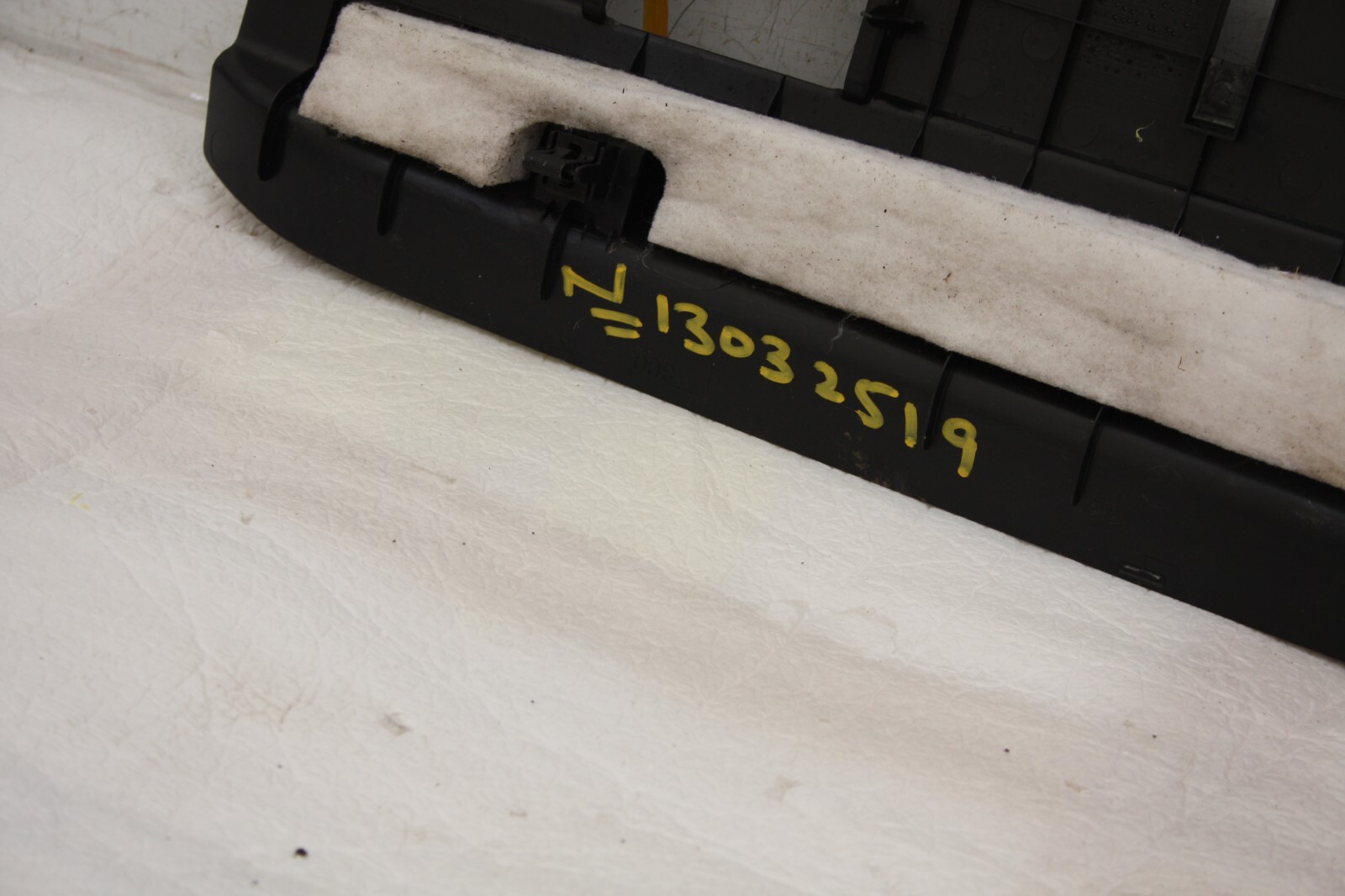 Land Rover Discovery L462 Rear Trunk Boot Cover Trim 2017 ON HY32 ...