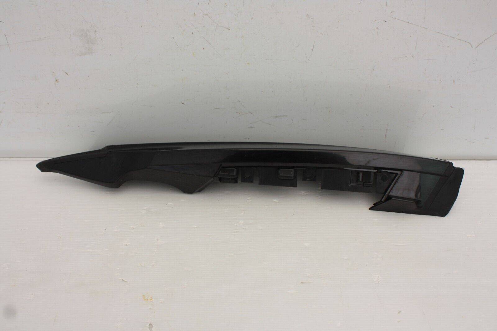 Land-Rover-Discovery-L462-Right-Side-D-Body-Pillar-Trim-HY32-29148-AE-Genuine-175385791106-2