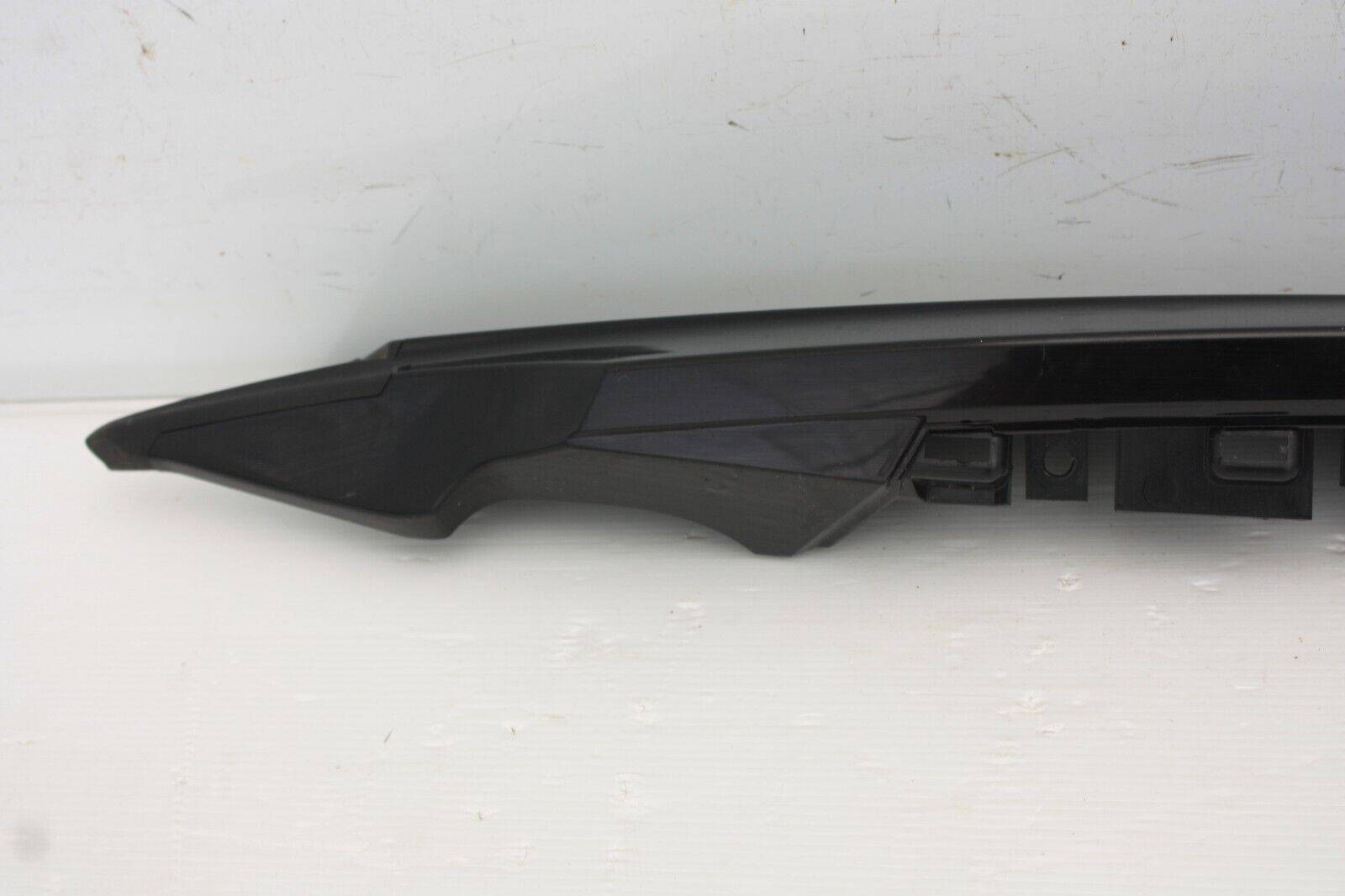 Land-Rover-Discovery-L462-Right-Side-D-Body-Pillar-Trim-HY32-29148-AE-Genuine-175385791106-4