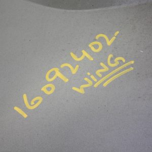 Land Rover Discovery L462 wing left genuine - Image 7