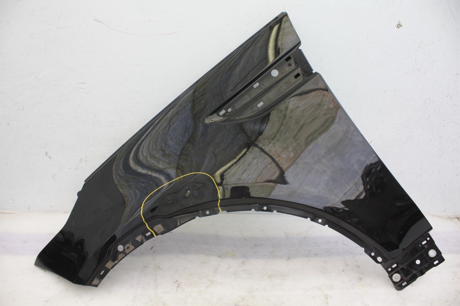Land Rover Discovery L462 wing left genuine