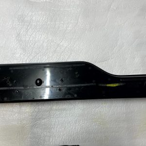 Land Rover Discovery Rear Bumper Number Plate Holder 17 ON MY42-13418-D Genuine - Image 1