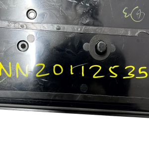 Land Rover Discovery Rear Bumper Number Plate Holder 17 ON MY42-13418-D Genuine - Image 6