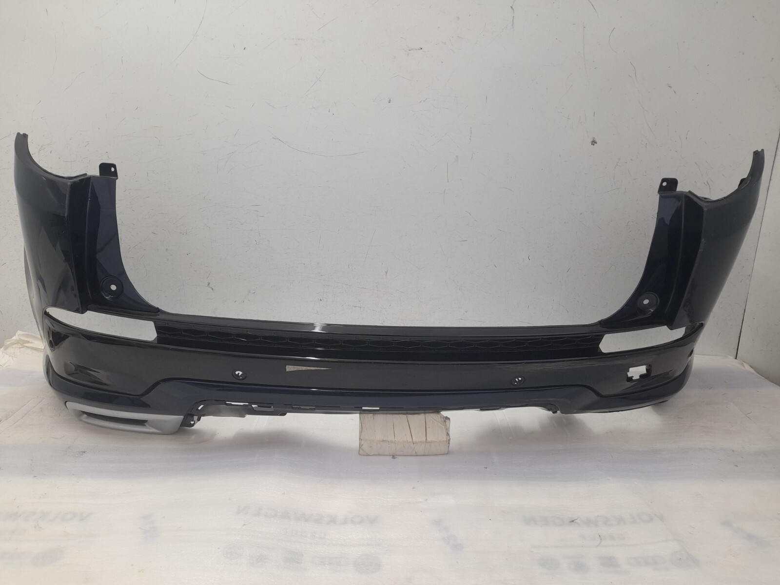 Land Rover Discovery Sport Dynamic Rear Bumper 2019 ON LK72-17D781-BAW *DAMAGED*
