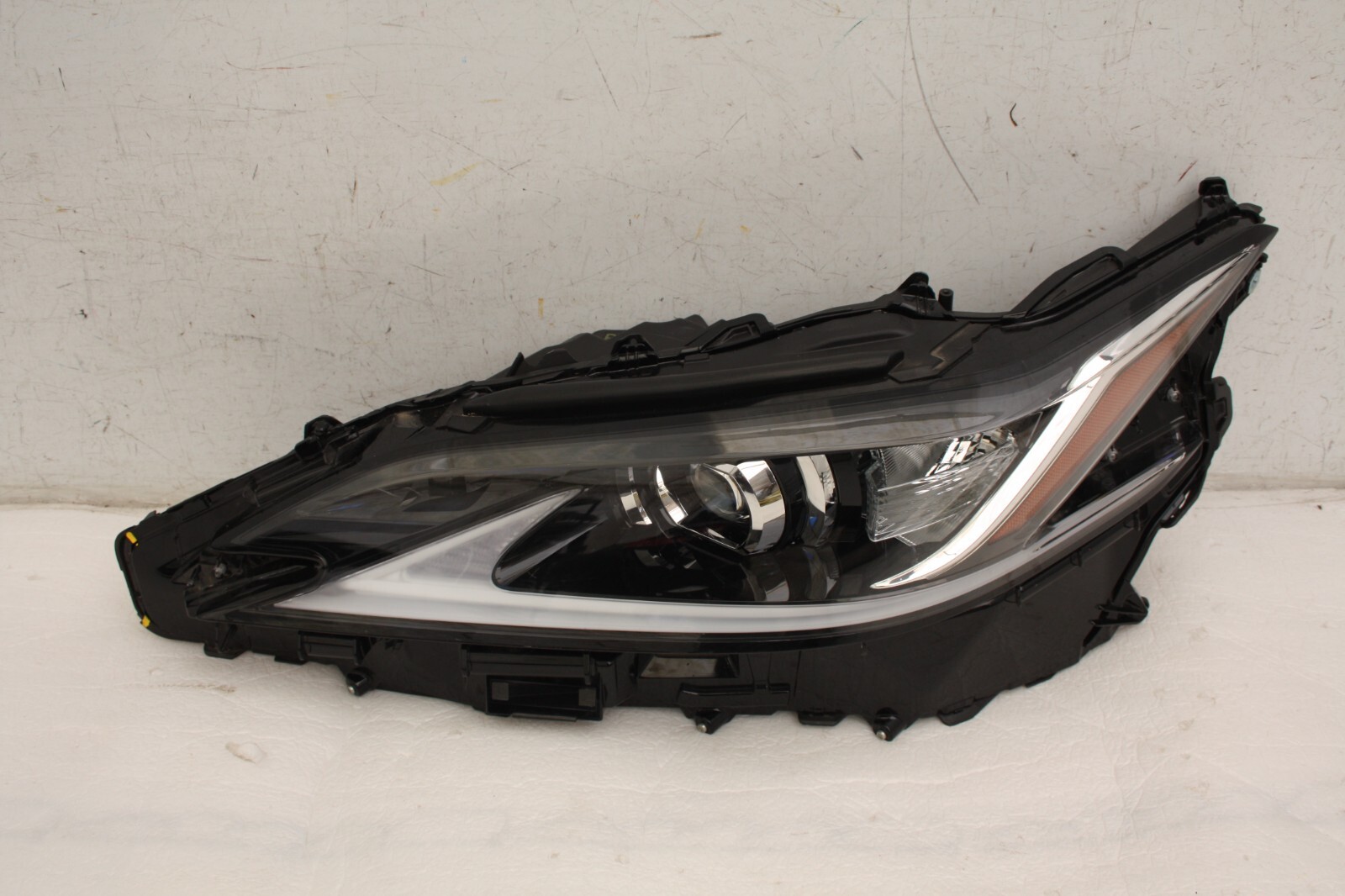 Lexus ES350 ES300H Left Side Headlight 2019 TO 2024 Genuine *DAMAGED*