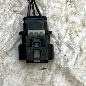 Mercedes A B C E CLA GLA PDC Parking Sensor Plug Connector A0225452426 Genuine - Image 4