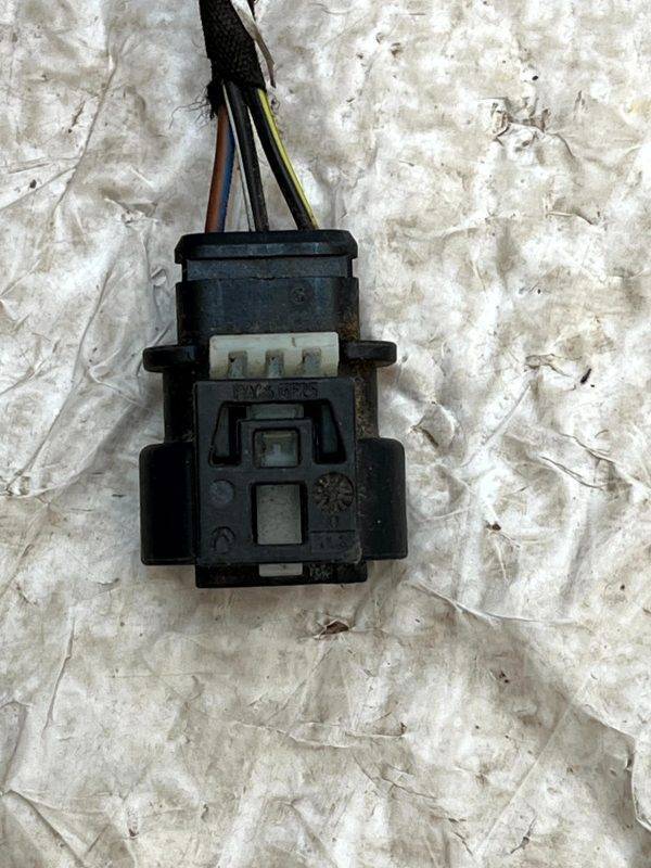 Mercedes A B C E CLA GLA PDC Parking Sensor Plug Connector A0225452426 Genuine 178436211676 4