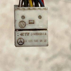 Mercedes A Class W176 Wiring Loom Harness Plug Connector A0255459526 Genuine - Image 8