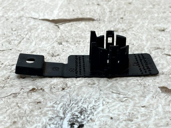 Mercedes A Class W177 Rear Right PDC Sensor Bracket 18 TO 23 A1778852402 Genuine 178551008606 5