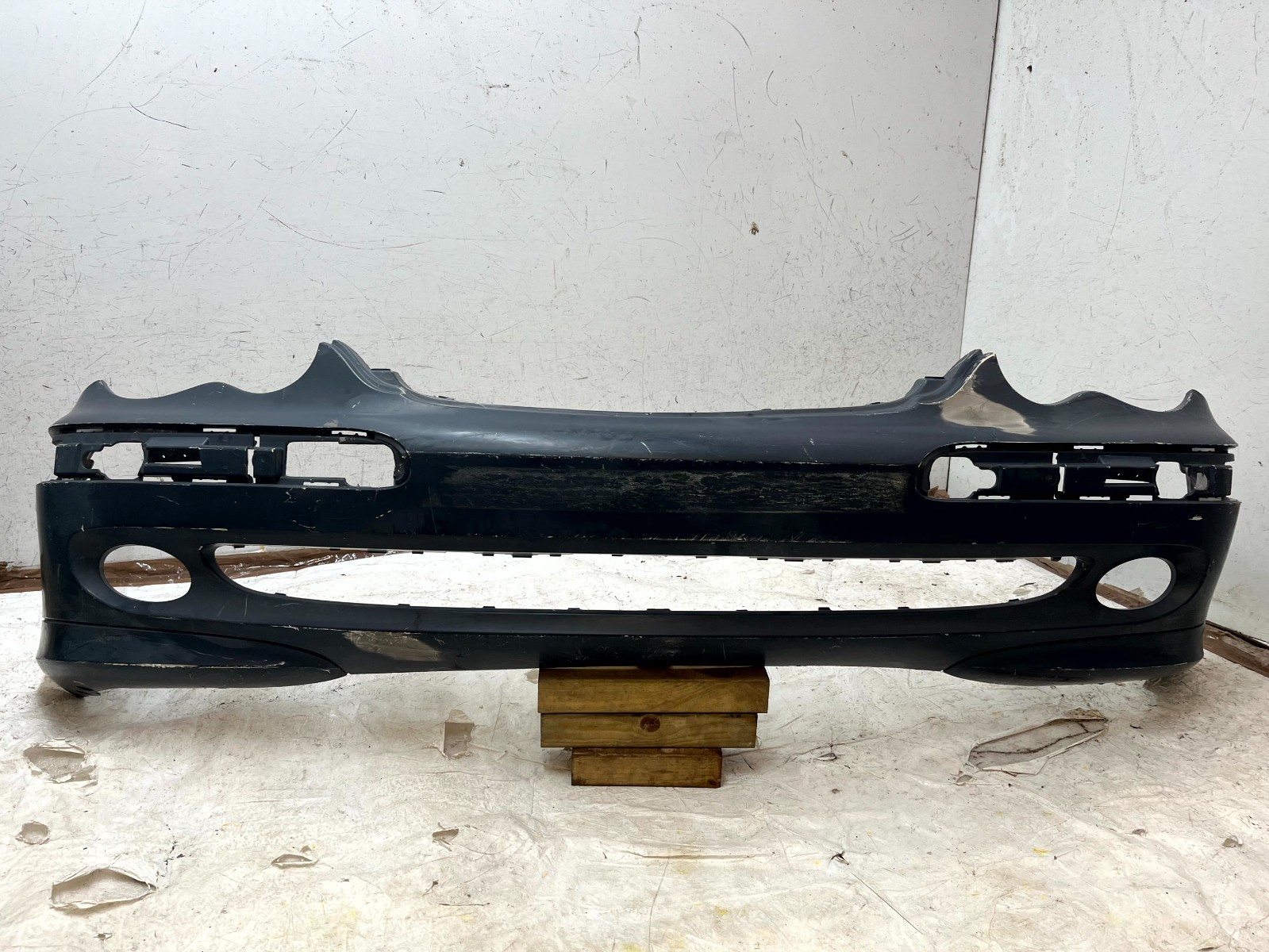 Mercedes C-Class W203 Front Bumper 2001 TO 2007 A2038851425 Genuine *DAMAGED*