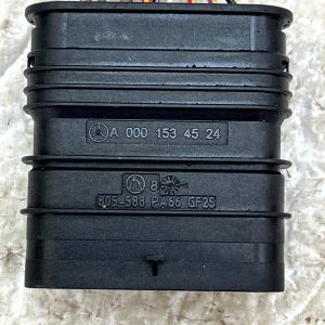 Mercedes C Class W204 PDC Parking Sensor Loom Plug Connector A0001534524 Genuine - Image 3