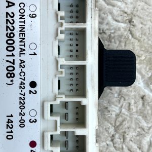 Mercedes C-Class W205 Front Left Door Control Module 14-18 A2229001708 Genuine - Image 9