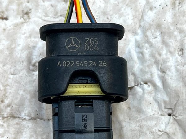 Mercedes C Class W205 PDC Parking Sensor Loom Plug Connector A0225452426 Genuine 7 Mercedes C Class W205 PDC Parking Sensor Loom Plug Connector A0225452426 Genuine 178322095966 8