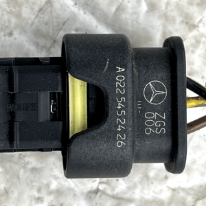 Mercedes C-Class W205 PDC Sensor Wiring Loom Plug Connector A0225452426 Genuine - Image 8