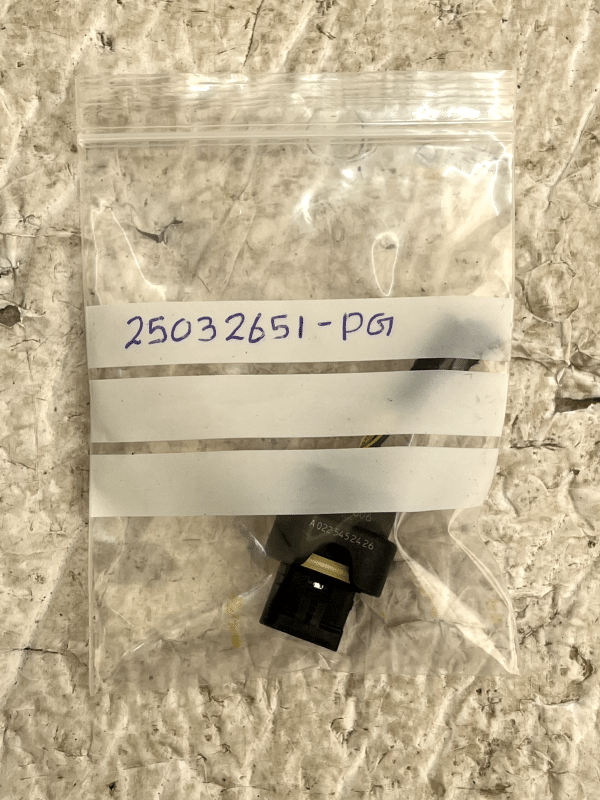 Mercedes C Class W205 PDC Sensor Wiring Loom Plug Connector A0225452426 Genuine 178510567836 9