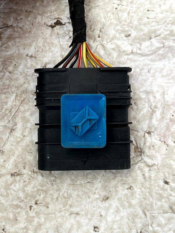 Mercedes C E Class W205 W213 Parking Sensor Plug Connector A0001534524 Genuine 3 Mercedes C E Class W205 W213 Parking Sensor Plug Connector A0001534524 Genuine 178527725546 4