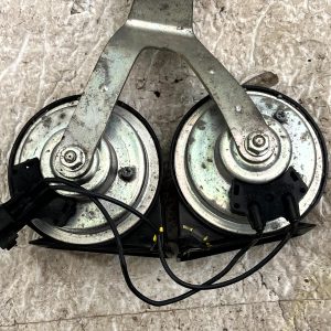 Mercedes C E Class Warning Horn Siren Signal Alarm A0465220024 Genuine - Image 8