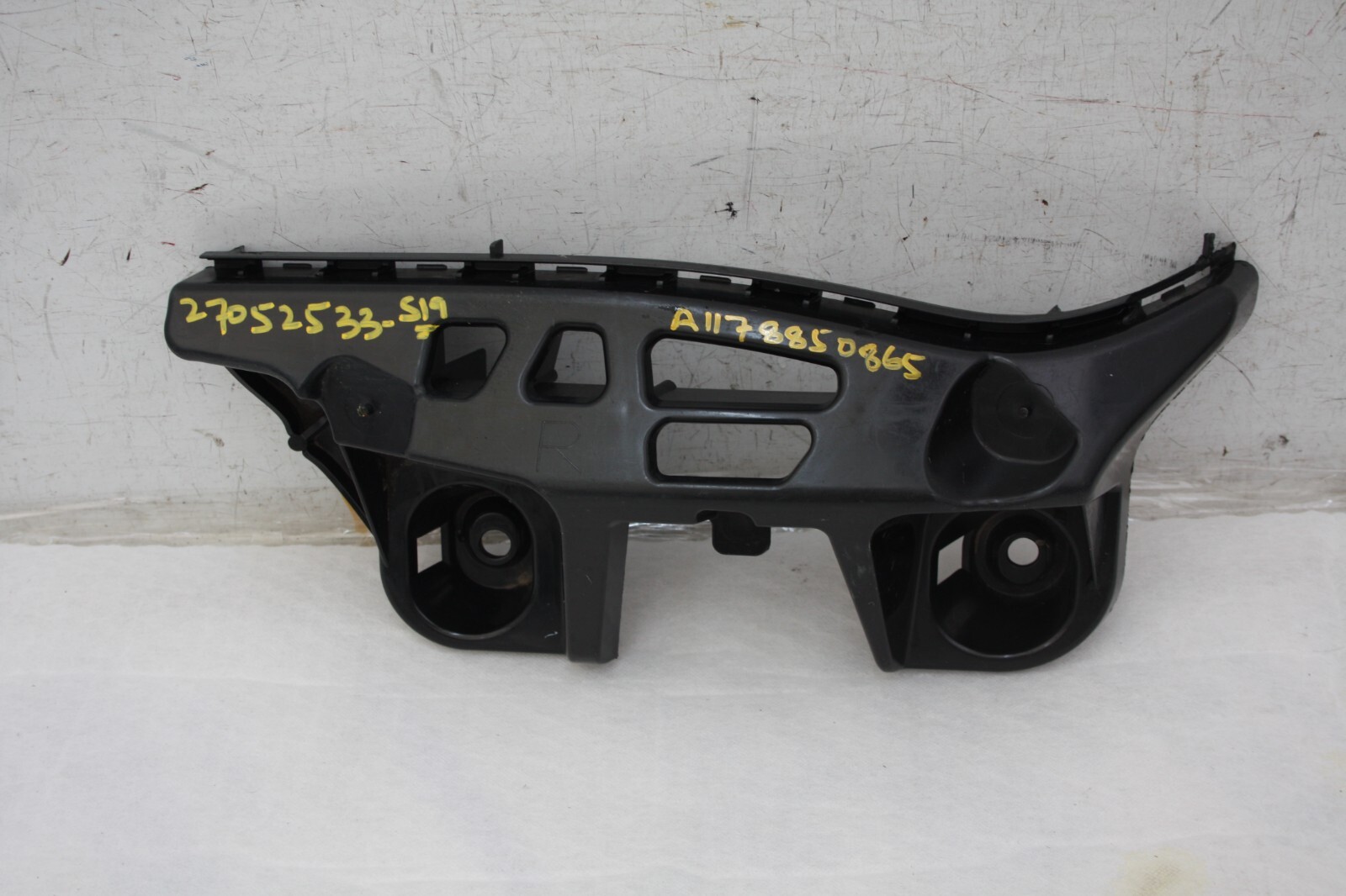 Mercedes CLA C117 Rear Bumper Right Bracket 2013 TO 2019 A1178850865 Genuine