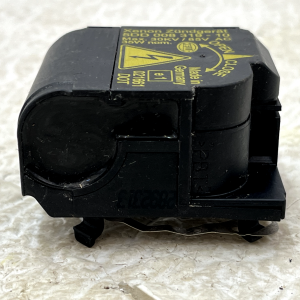 Mercedes E Class W211 Xenon HID Headlight Ballast Ignitor 5DD008319-10 Genuine - Image 4